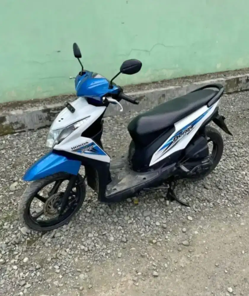 Beat tangan pertama pajak hidup