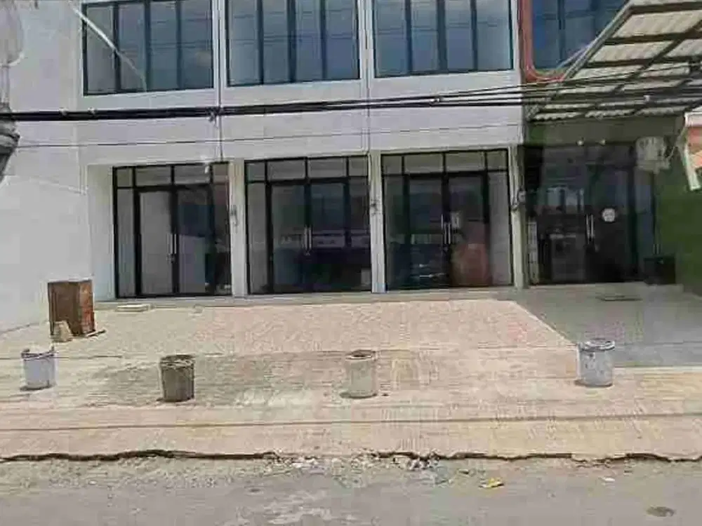 JUAL / SEWA RUKO 2 LANTAI MURAH
BRATANG BINANGUN LOKASI RAME STRATEGIS