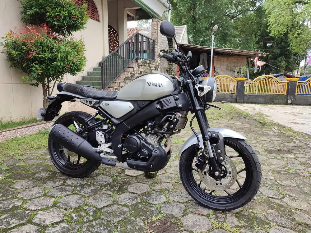 YAMAHA XSR 155 TAHUN 2024