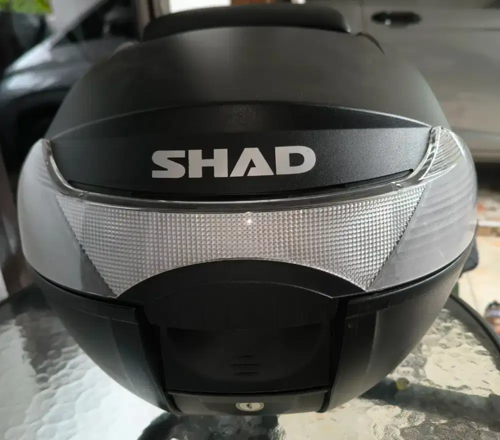 Top Box SHAD SH33 + back rest