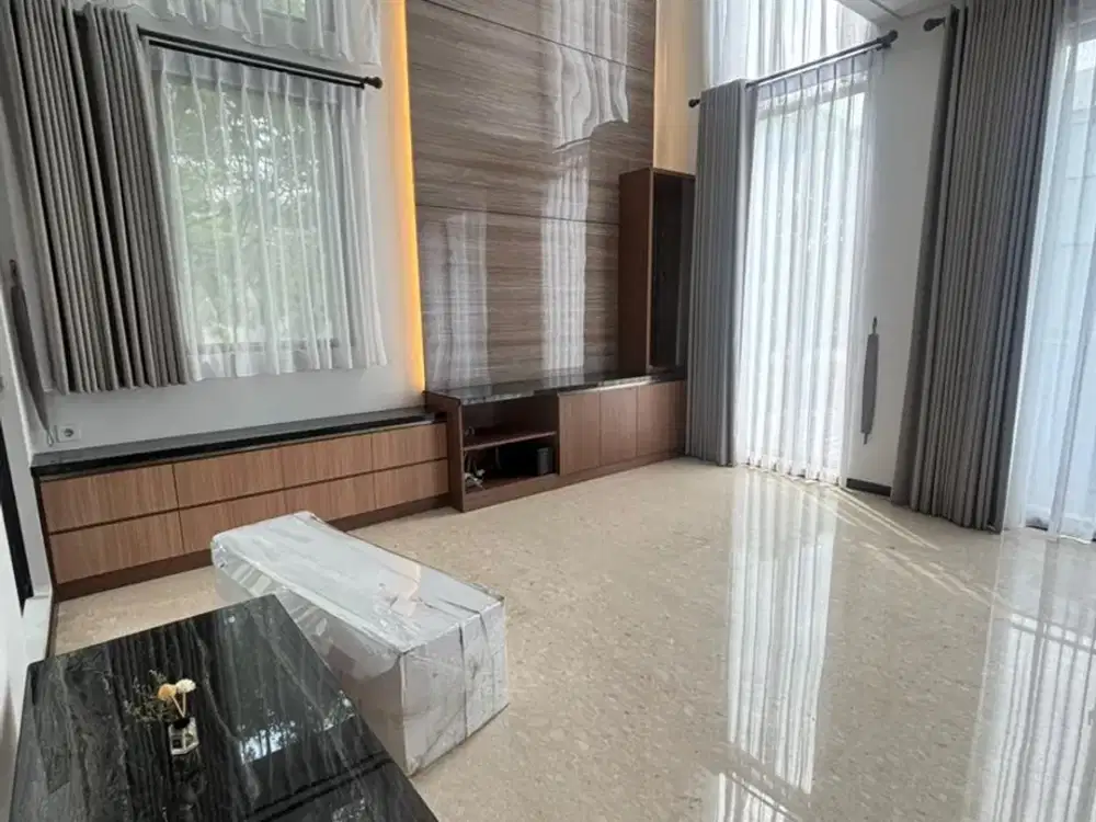 Disewakan rumah hook  ZORA BSD