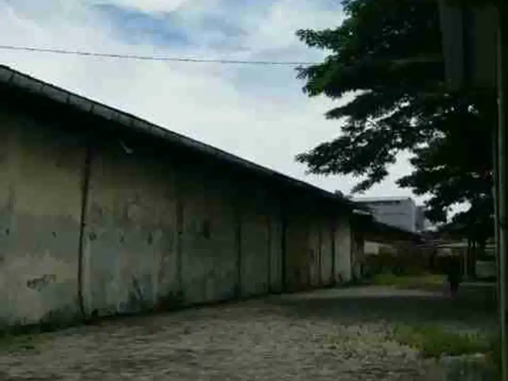 gudang sewa murah sebrang transicon Jl.A yani surabaya