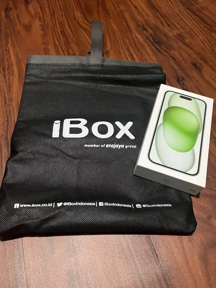 Iphone 15 Ibox green