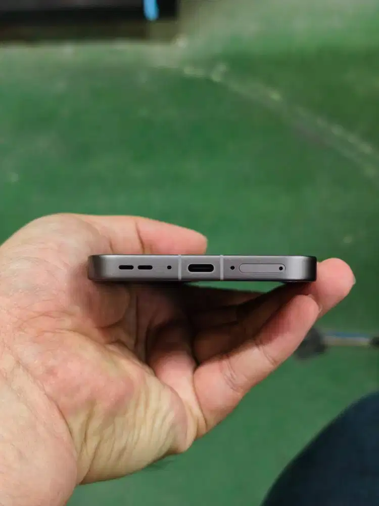 Oppo FIND X9 Pro 16/512 Warna Charcoal Titanium