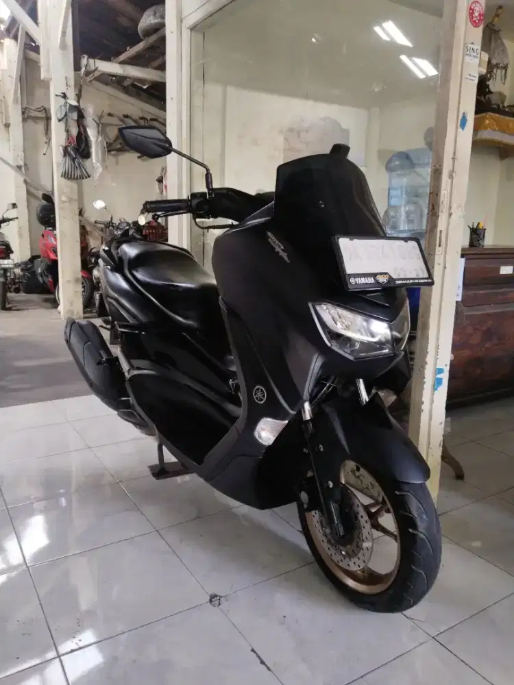 DP 1,5 JT / BUNGA MENURUN 2 % / YAMAHA NMAX 155 CC TAHUN 2022