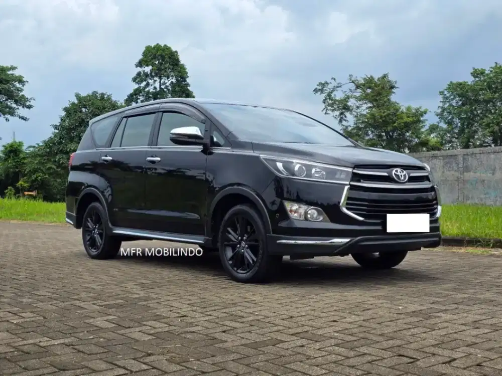Toyota Innova Venturer Diesel AT 2020 Istimewa