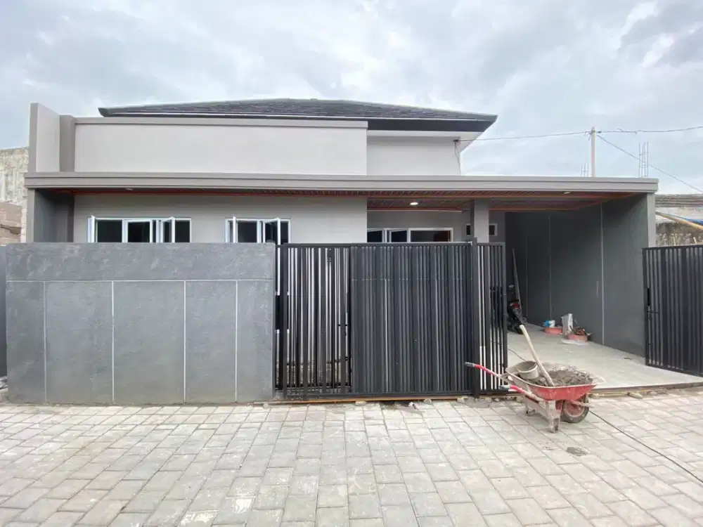 Rumah Siap Huni Modern Tropis dalam Cluster Dekat Bandara Adisucipto