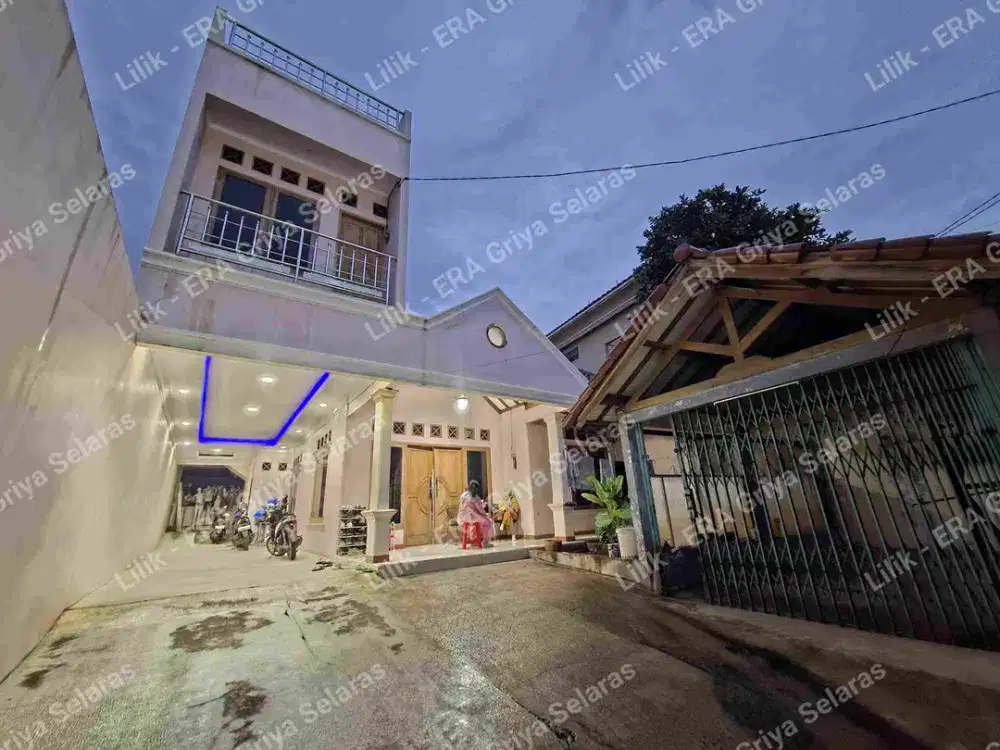 Dijual Rumah dengan Ruang Usaha Siap Pakai