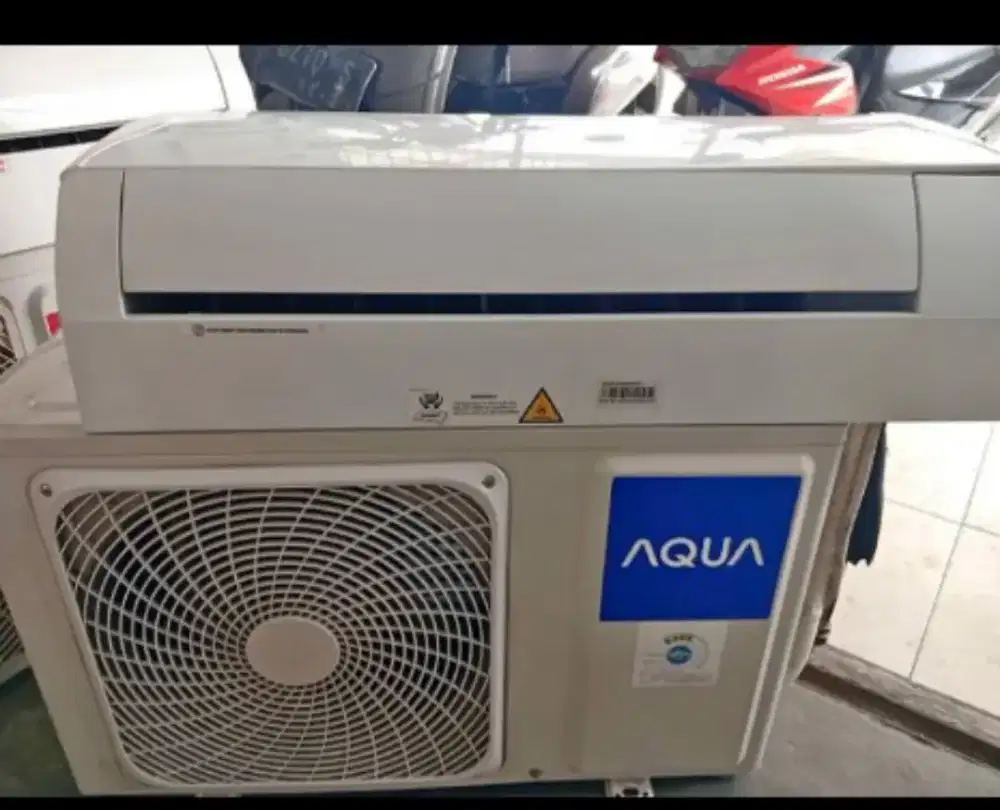 AC 1 pk AQUA pemakaian baru 8 bulan