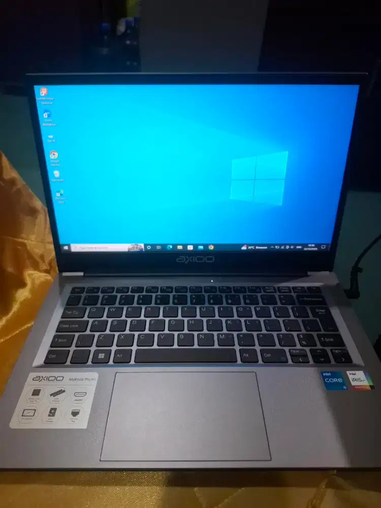 Laptop Axio mybook pro k5