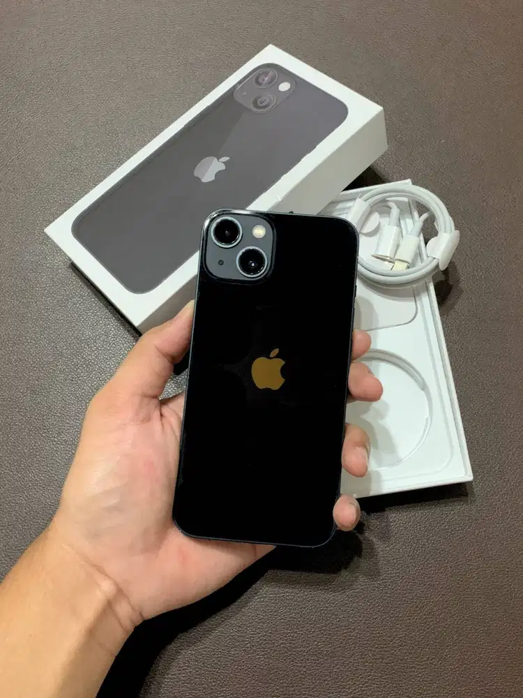 Iphone 13 / 128 GB Like New BH 100% Status Beacukai - Fullset