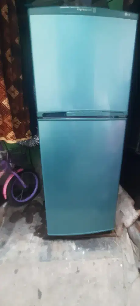 Kulkas 2 pintu LG GRATIS ANTAR