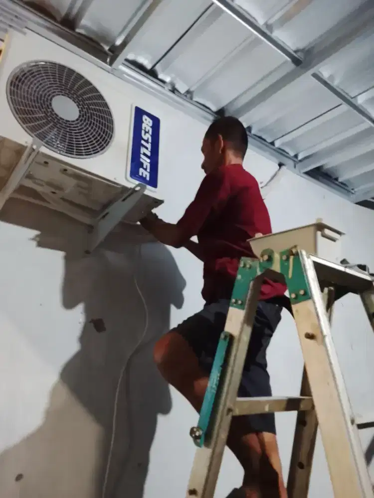 SERVICE AC KULKAS MESIN CUCI POMPA AIR BONGKAR PASANG AC