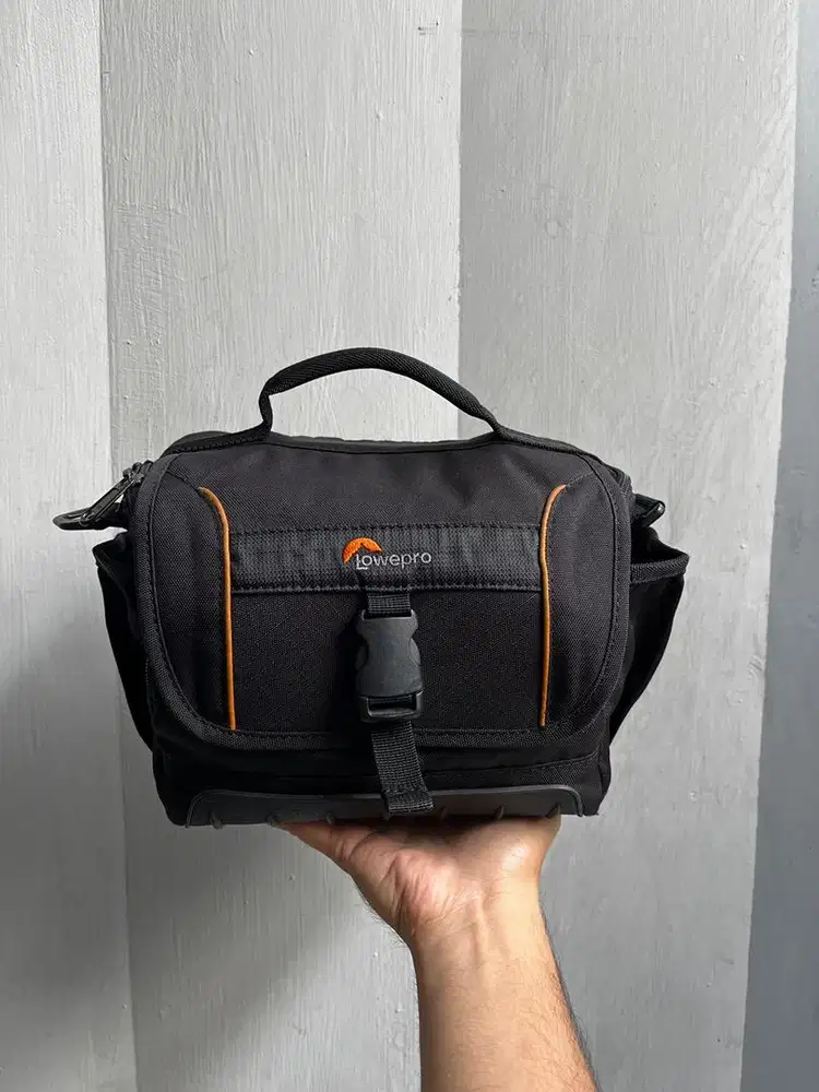 Tas Kamera Lowepro Adventura SH 160 II