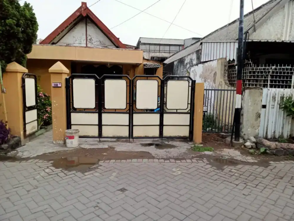 Di jual rumah strategis tengah kota