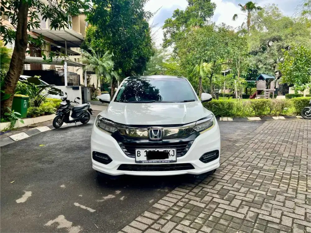 Honda HR-V Prestige Facelift AT 2019 Sunroof Pajak On (harga cash)