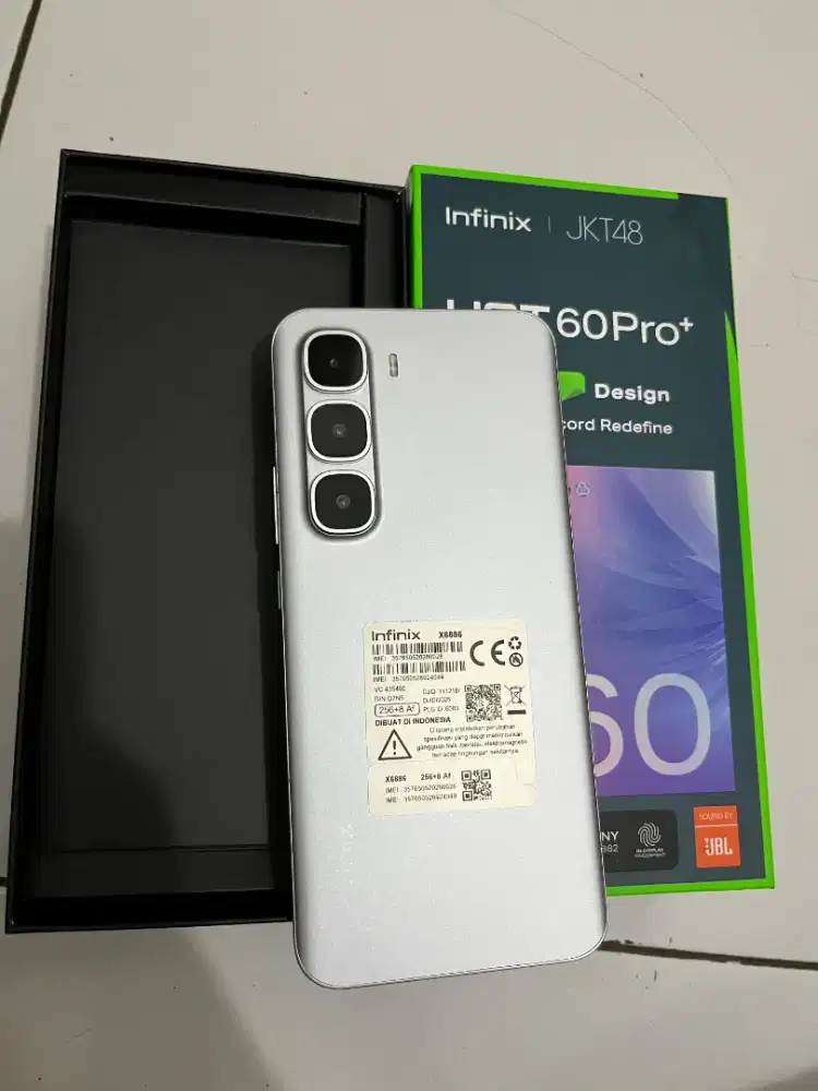 Infinix hot 60 pro+ 8/256gb like new