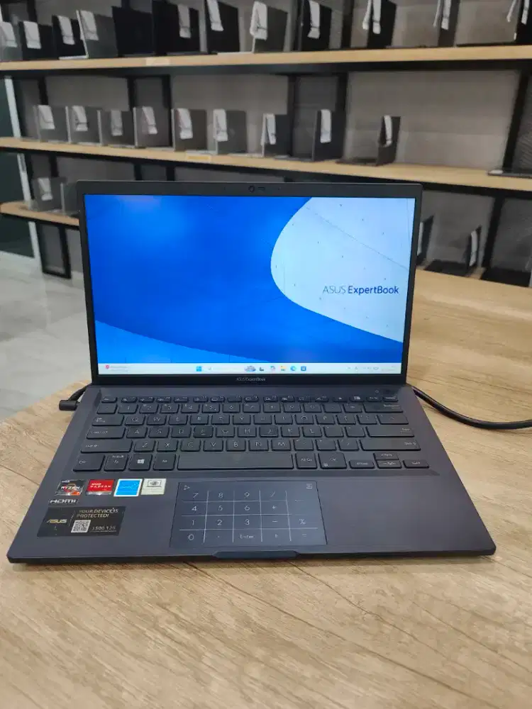 Asus Expertbook L1400CDA: Laptop spek pejabat, harga merakyat.