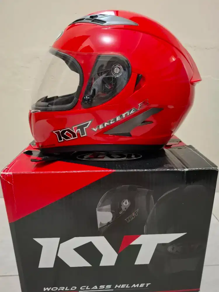 Helm KYT Vendetta2 Koleksi Pribadi Beli dari Baru