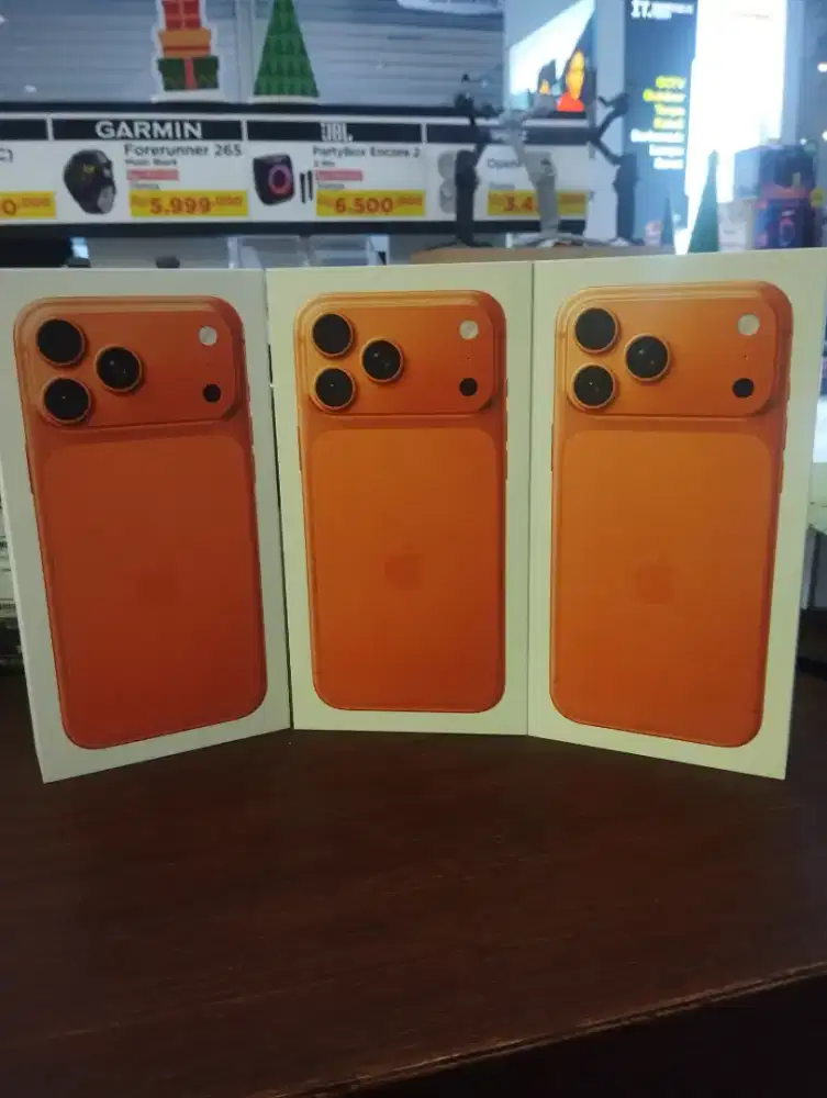 Iphone 17 pro max orang