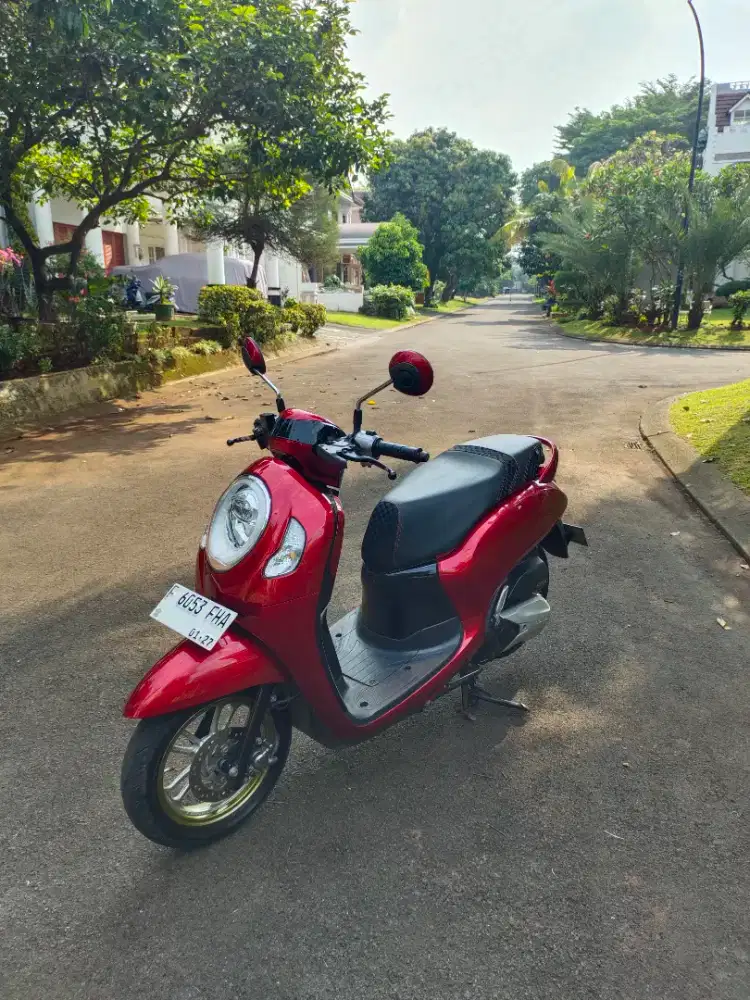 Scoopy 2021 Red Candy