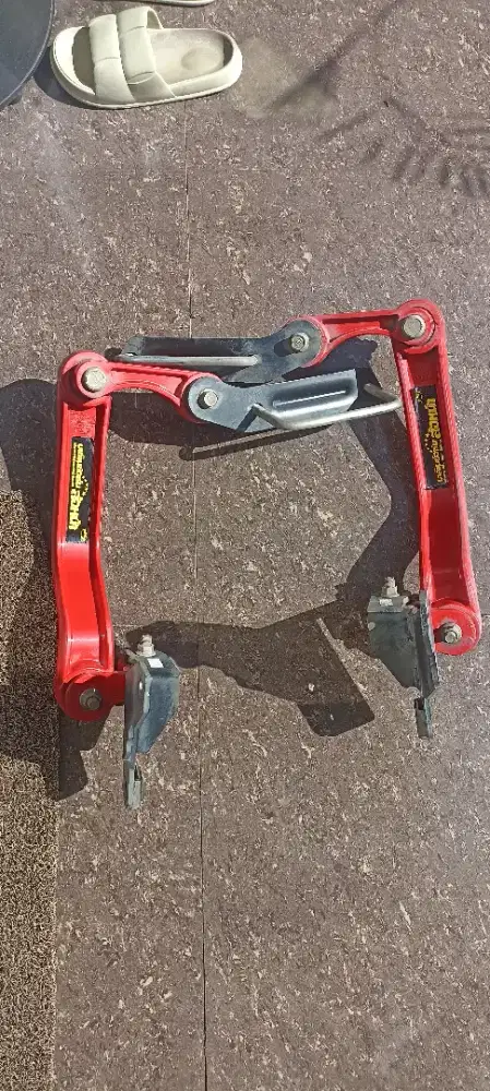 Arm stabiliser fortuner depan