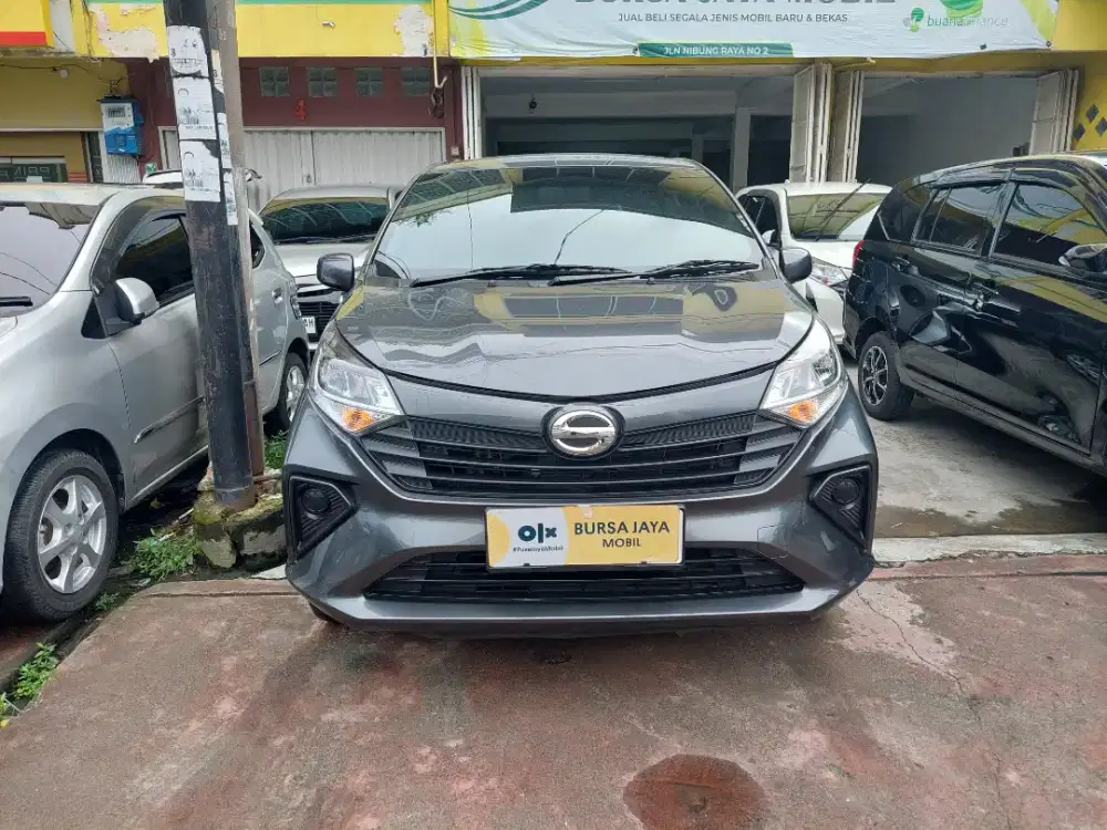 DAIHATSU SIGRA M 1.0 M/T GREY 2024