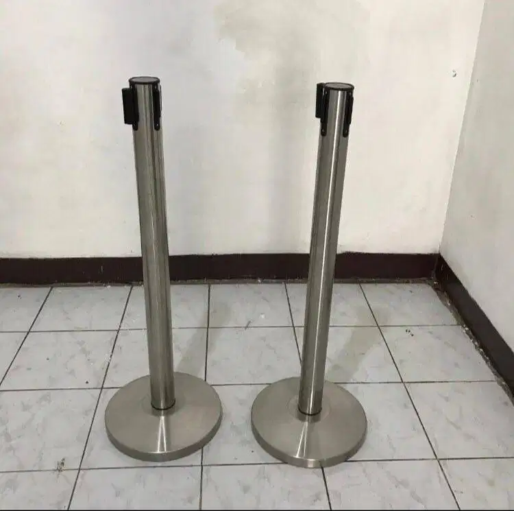 Pembatas Antrian KRISBOW tali warna biru panjang tali 2 m VNI 2