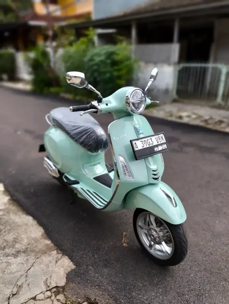 (Km 1rb) Vespa Primavera 150 ABS 2025 gress