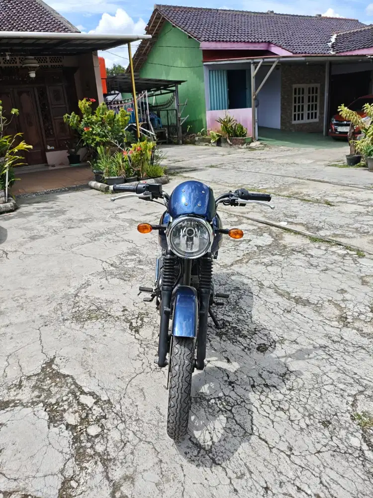 Mahar .. kawasaki w175 cafe