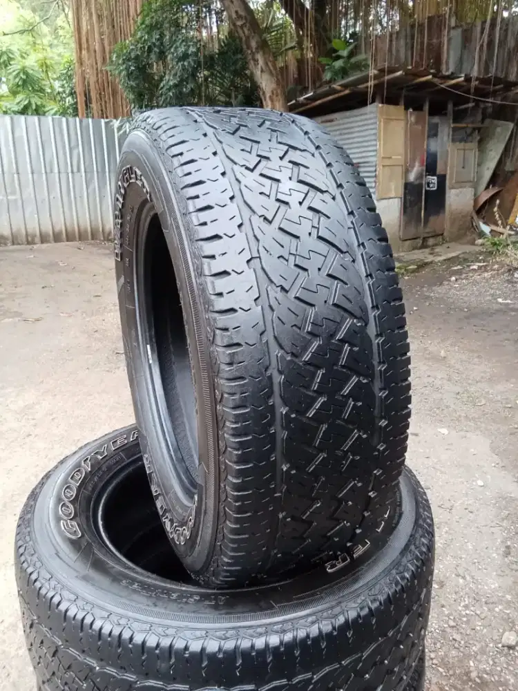 Ban GOODYEAR 265/60R18