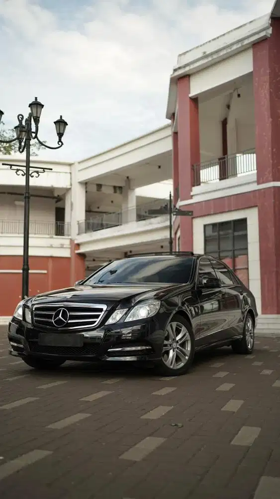 Mercedes Benz E300 Avantgarde Panoramic