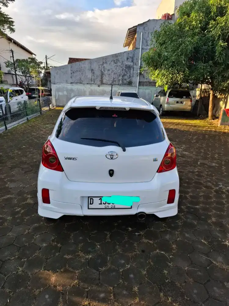 Yaris 2013 putih km50