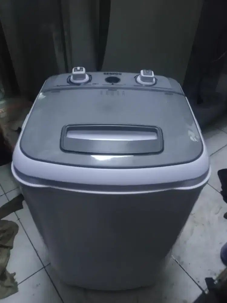 Mesin cuci portable merk denpoo 4,5 kg normal siap pakai nego tipis