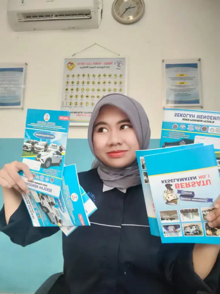 Admin sekolah mengemudi satriajayanti