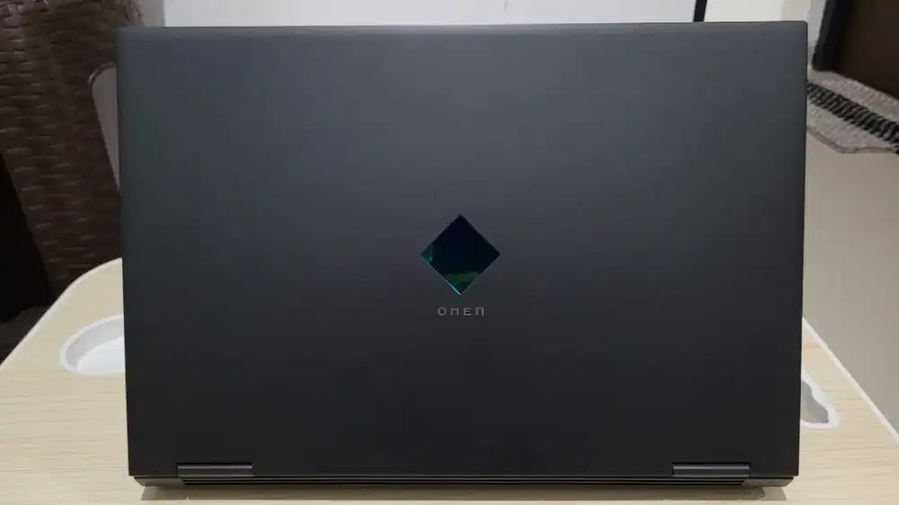 HP Omen 15 Ryzen 7 4080H RTX 2060