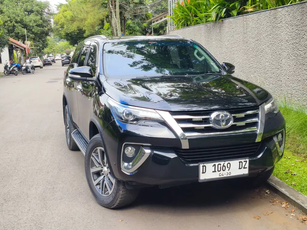 toyota fortuner VRZ at matic 2016 hitam mulus bandung