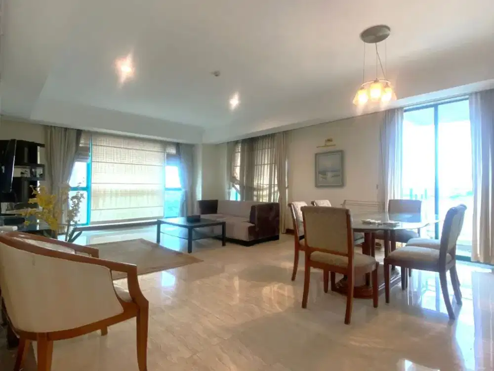 Disewa / Dijual Unit Apartemen Casablanca 3 BR dengan View ke Flyover Tebet, Jakarta Selatan