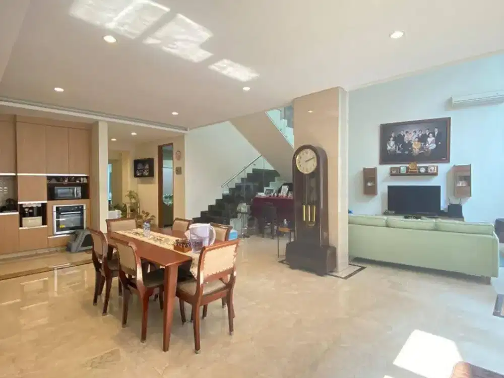 Dijual Rumah Di Pondok Indah  2,5Lt di dekat Pondok Indah Mall,Jaksel