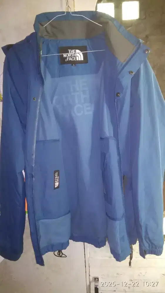 Jaket gunung jaket riding The north face