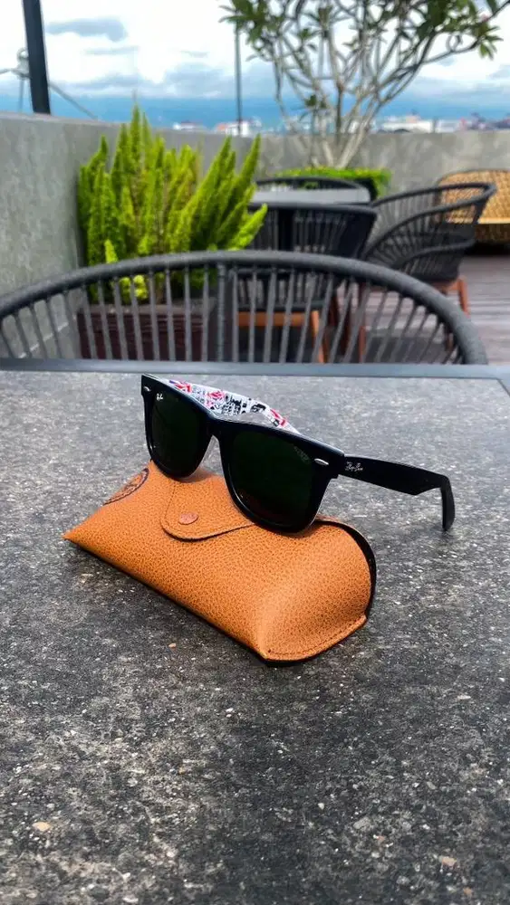 RAYBAN RB2140 WAYFARER SUNGLASSES
