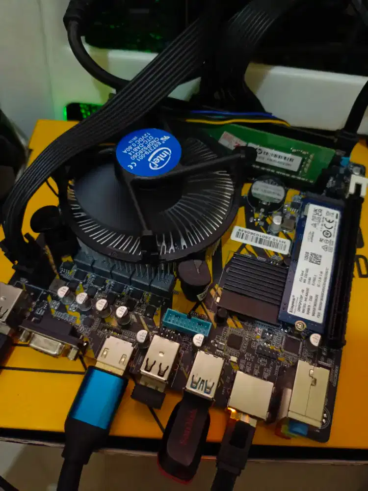 paket mobo h110 nvem i5 7500 ram