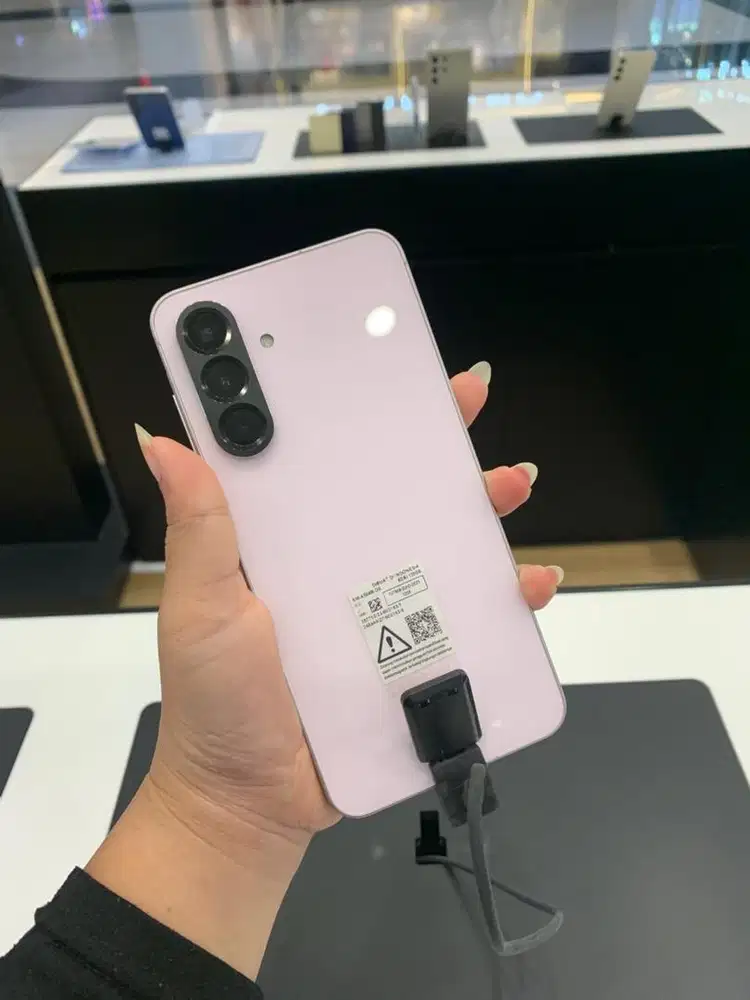 Samsung A56 Free adaptor