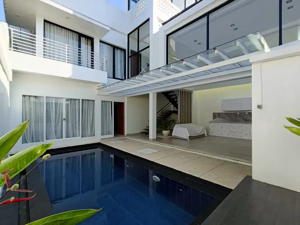 Vila Cantik Ocean View di Nusa Dua, Furnished, One Gated