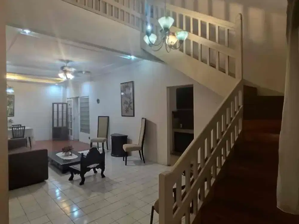 Di sewa rumah furnish sektor 2 Bintaro