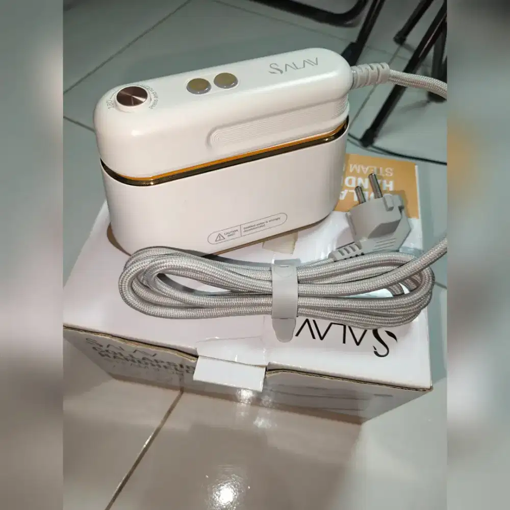 Setrika Uap Portable Brand SALAV Steam Iron Travel