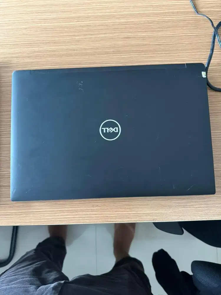 Laptop dell 7490 i7 gen 8 touch sreen