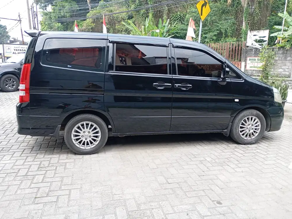 Nissan Serena 2012 Bensin