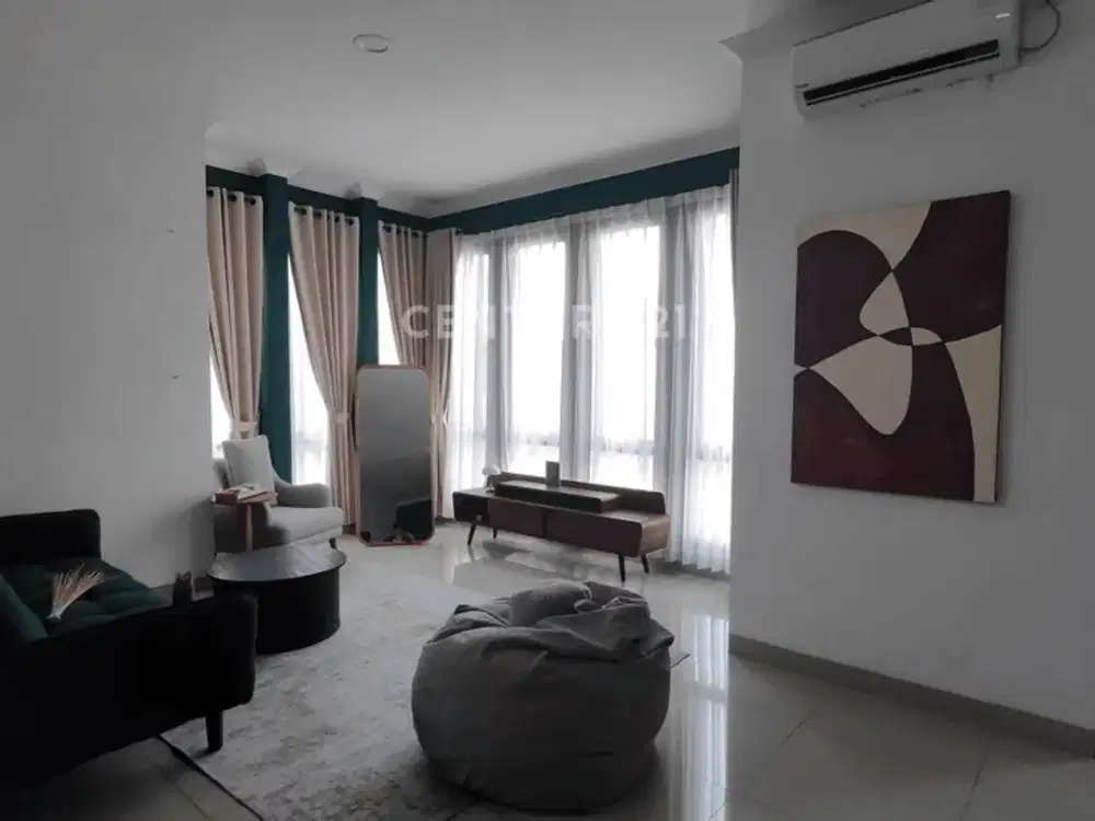 Rumah Bagus Premium Di Komplek Setra Duta Bandung