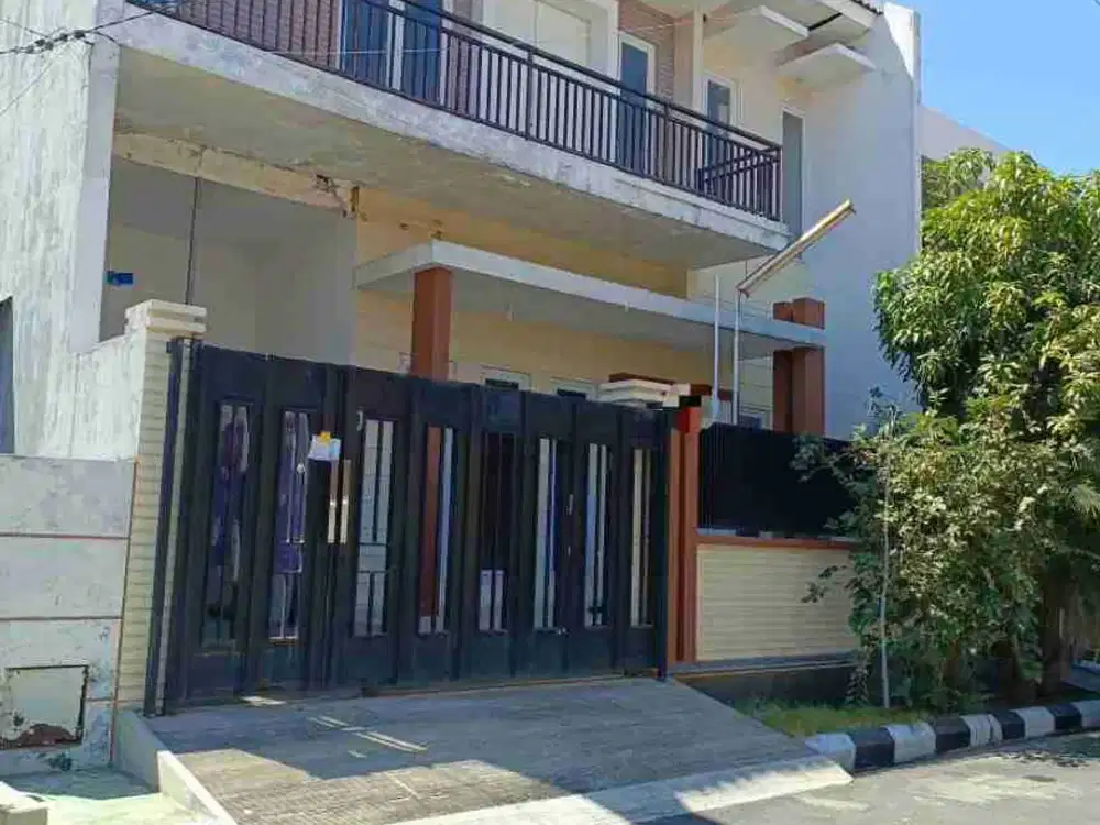 RUMAH MURAH 2 LANTAI DI PERUMAHAN SUTOREJO PRIMA KEC. MULYOSARI SELANGKAH PAKUWON CITY